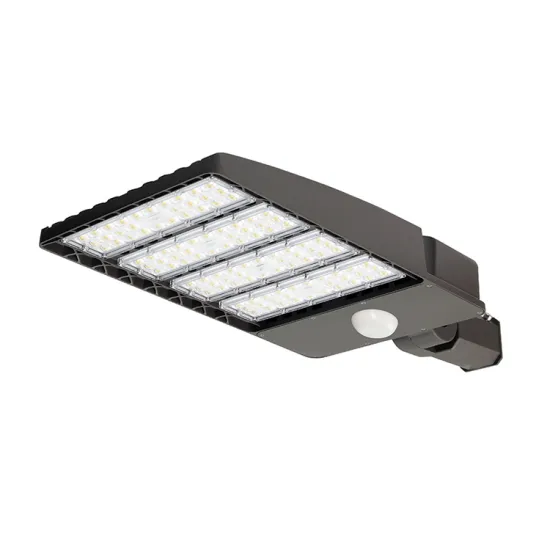 LED Shoe Box Street Light: Brightness and Color Temperature Options (200W, 300W) - Commercial Models in 2700K to 6700K
