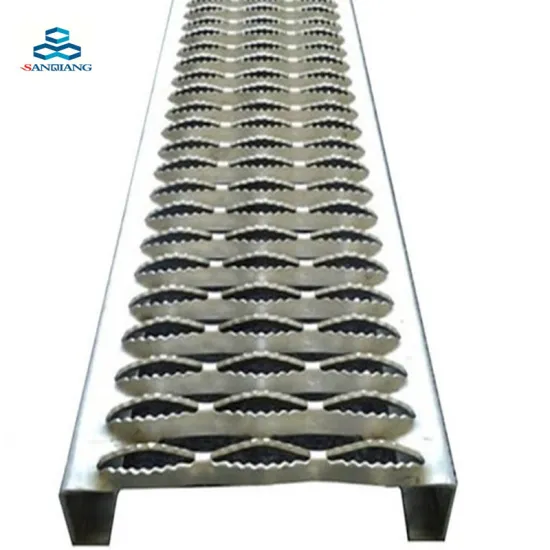 Free Sample: Stainless Steel Perforated Anti-Skid Plate Railing with Round Holes for Grip Strut Stairs