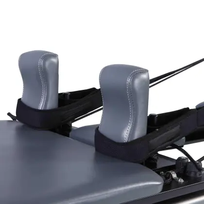 Aluminum Alloy Pilates Reformer with Body Building Black Frame and Balanced Core