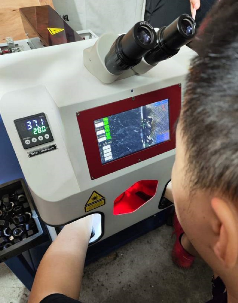 Chuke Intelligent CK-LWM-T200W jewelry laser welding machine accurately empowers jewelry craft innovation