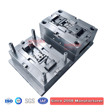 Khuôn ép thân ô tô POM + PTFE bốn khoang