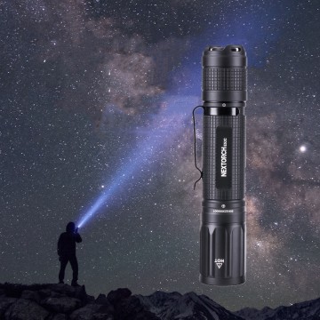 3000 lumen étanche à la lampe de poche à LED rechargeable E52C