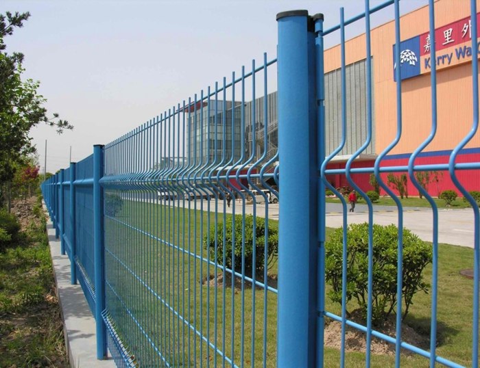peach-shaped fence
