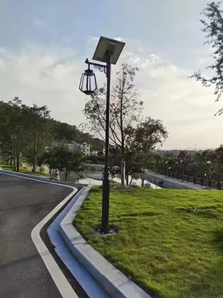 Old-fashioned Garden Lantern