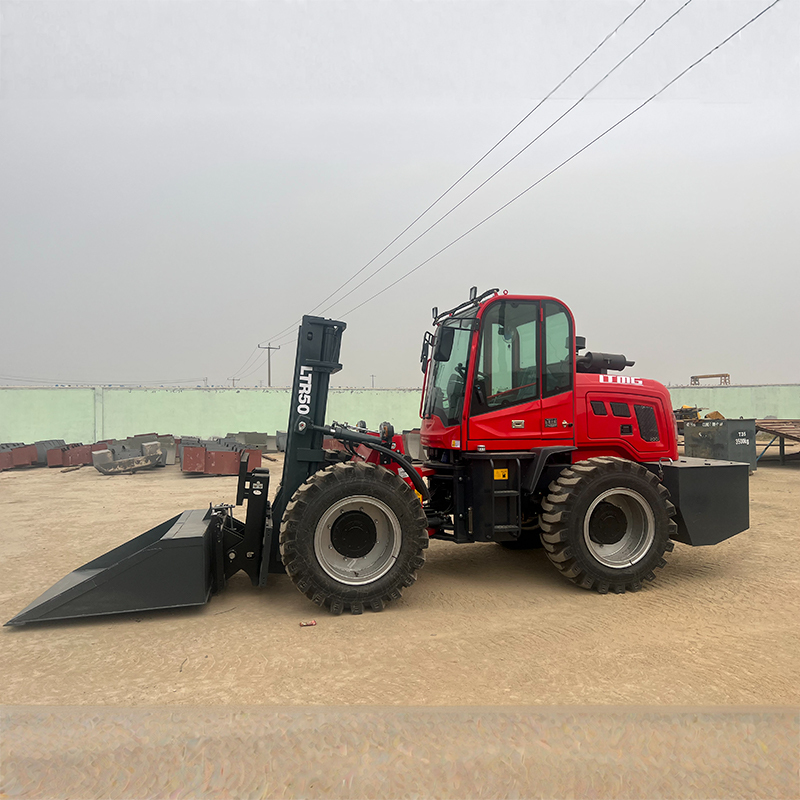 Chinese Brand New Off-Road Articulated 4WD 5 Ton All-Terrain Forklift Truck with 4500mm Lifting Height