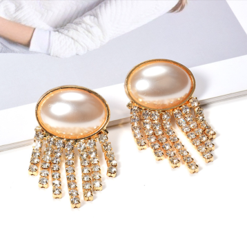 Boucles d'oreilles à chaîne cristalline de haute qualité légère courageuse pour les femmes