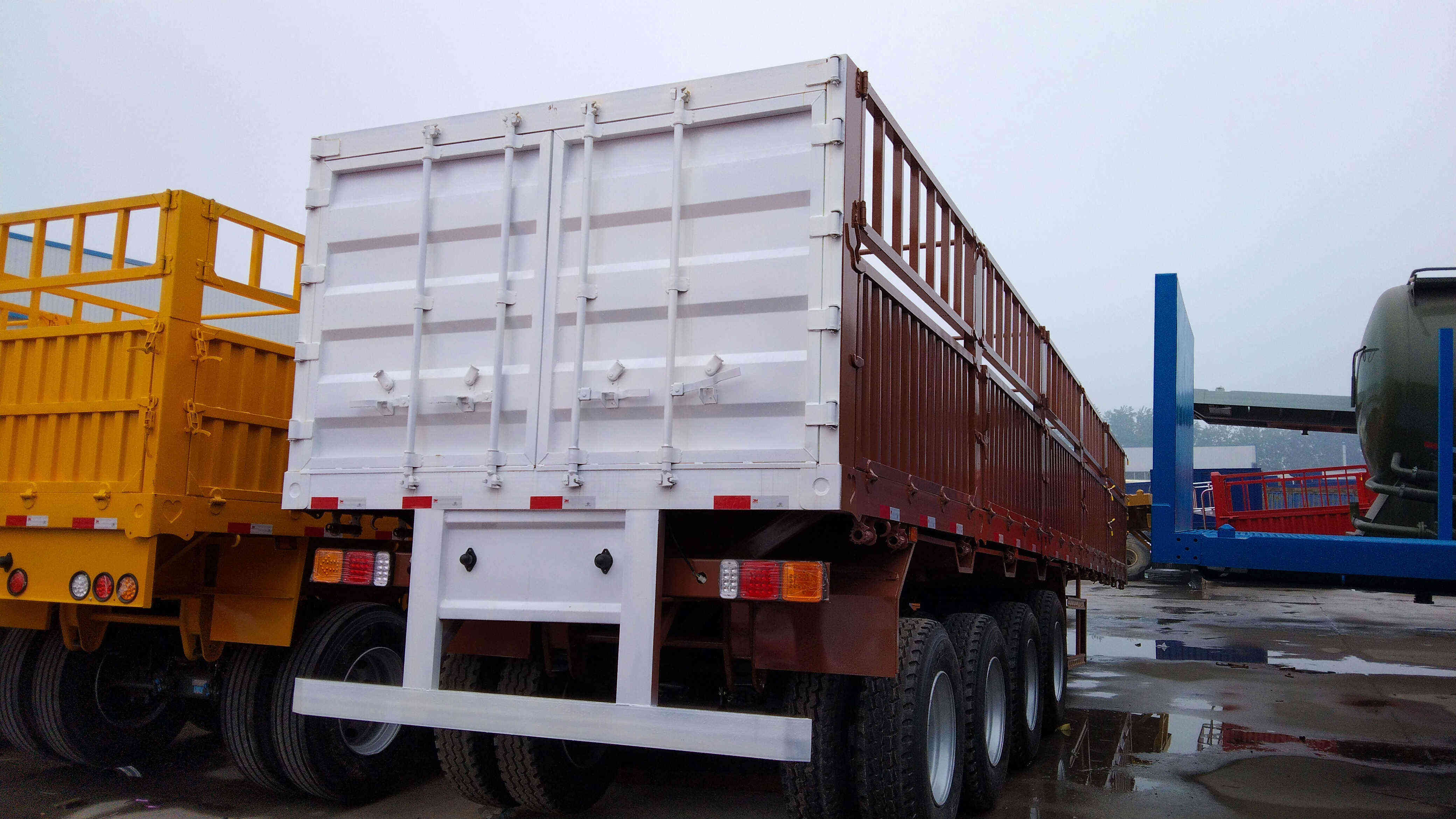 fence trailer