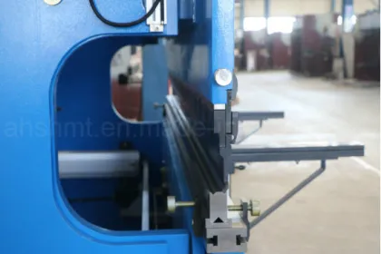 Hydraulic Press Brake/CNC Press Brake (Delem DA52)