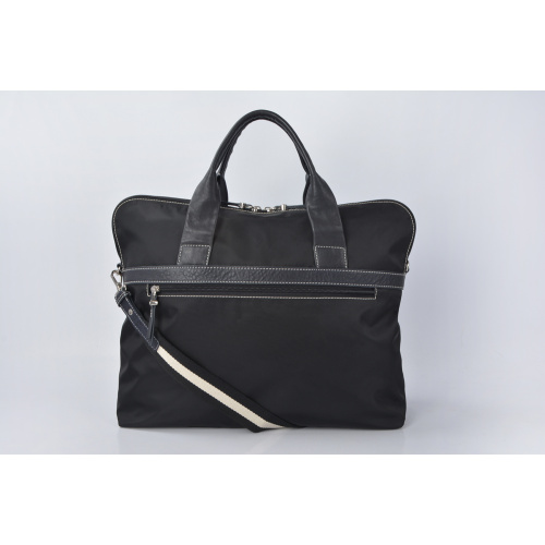 Borsa da viaggio pieghevole in nylon nero leggero