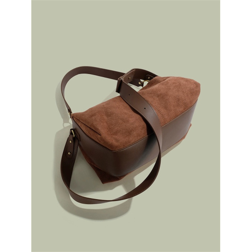 Sac à bandoulière en cuir marron féminin