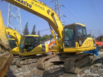 Used KOMATSU PC200-7 Excavator