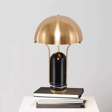Lampada da scrivania in marmo minimalista europea per camera da letto e aree di lettura