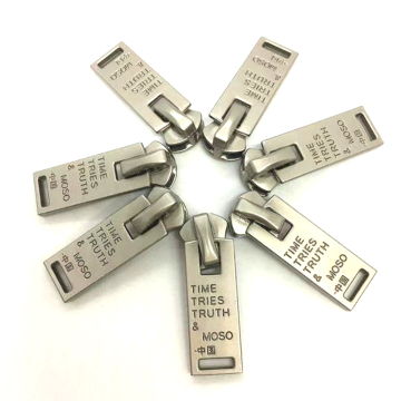 Custom Metal Zipper Sliders with Logo and Metal Letters