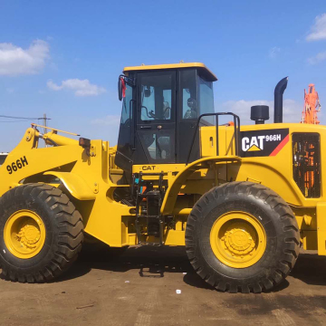 4WD Mini -Radlader -Katze 966H mit hydraulischen 16 -Tonnen -Ansätzen: Schneebahn, Gebläse, Klinge, Palette