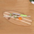 Tagliere di bambù a forma di tavola da surf romantico e alla moda