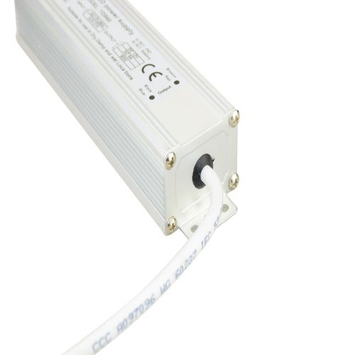 Sprzedaż hurtowa Wodoodporny sterownik LED 5A 12V 60w Adapter