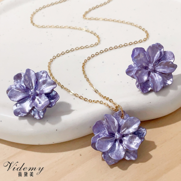 Elegant Daily Wear Flower Earring and Necklace Set