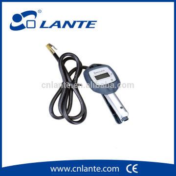 Digital air tyre gun accura-1