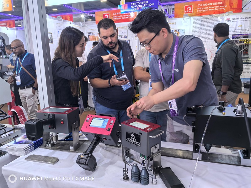 Day 3 of the Canton Fair! Chuke Intelligent's Booth is Packed with Visitors, with a Surge of Inquiries and Orders