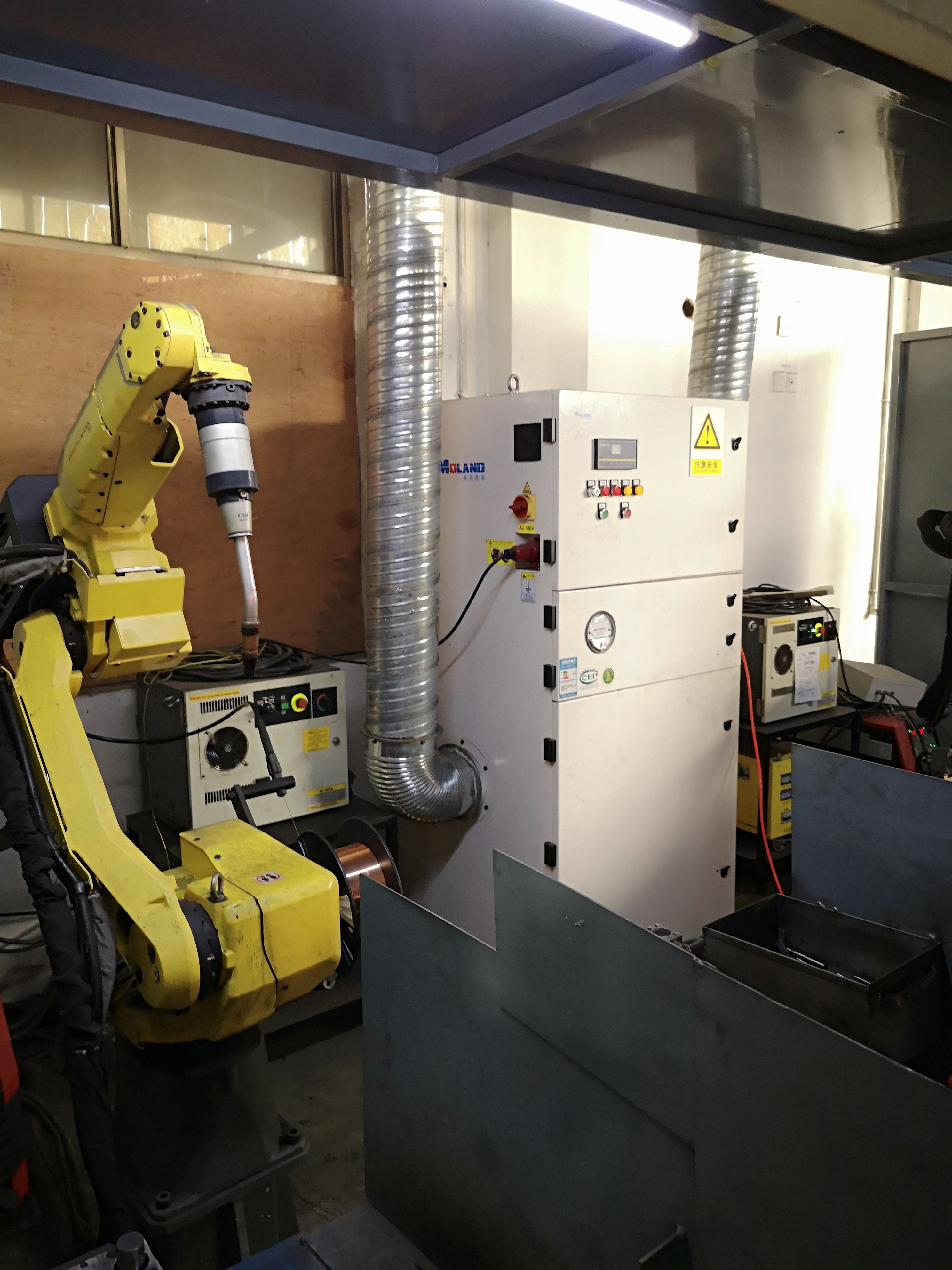 robot welding fume extraction