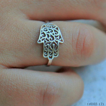 Cute custom bulk small surface silver hamsa ring