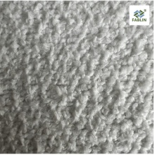 Țesătură durabilă pentru exterior, fabricată din poliester vopsit în soluție