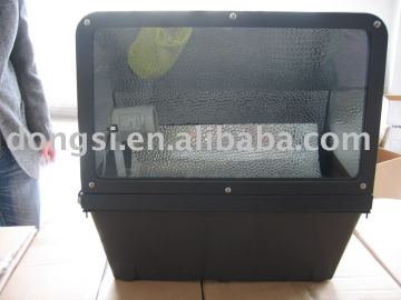 Outdoor wall light