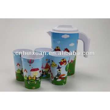 Plastic kettle with cup