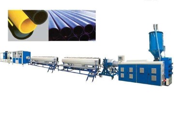 Ligne d'extrusion de tuyaux PP avec une sortie élevée 1200 kg / h