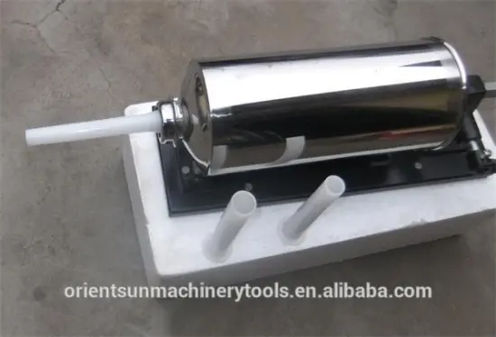 Horizontal manual commercial sausage stuffer