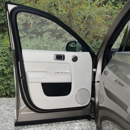 LEADING IDEAL L8 Hybrid electric vehicle lixiang L8CAR