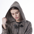 Cappotto marrone in cashmere con cappuccio