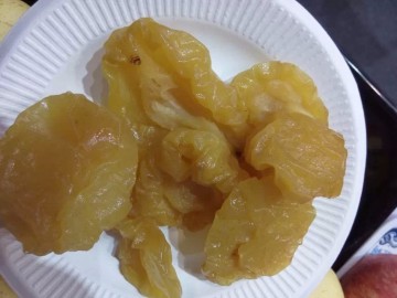Dried pear