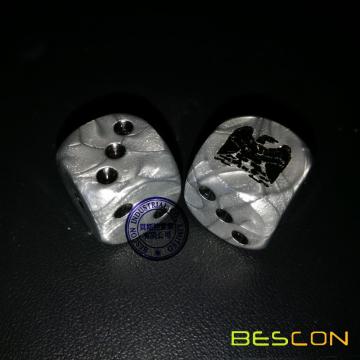 Metaliczny efekt niestandardowych kości 16MM