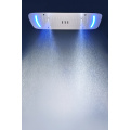 Pomme de douche carrée claire LED