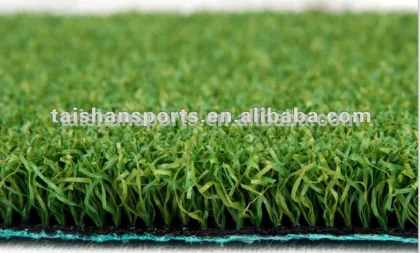 Golf putting green used golf mats