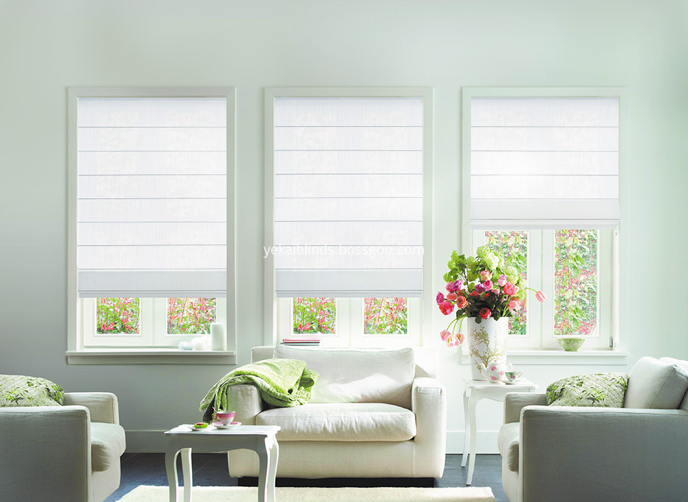 white roman blinds-m