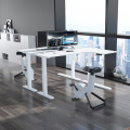 Modern wit ergonomisch bureau met liftmanager