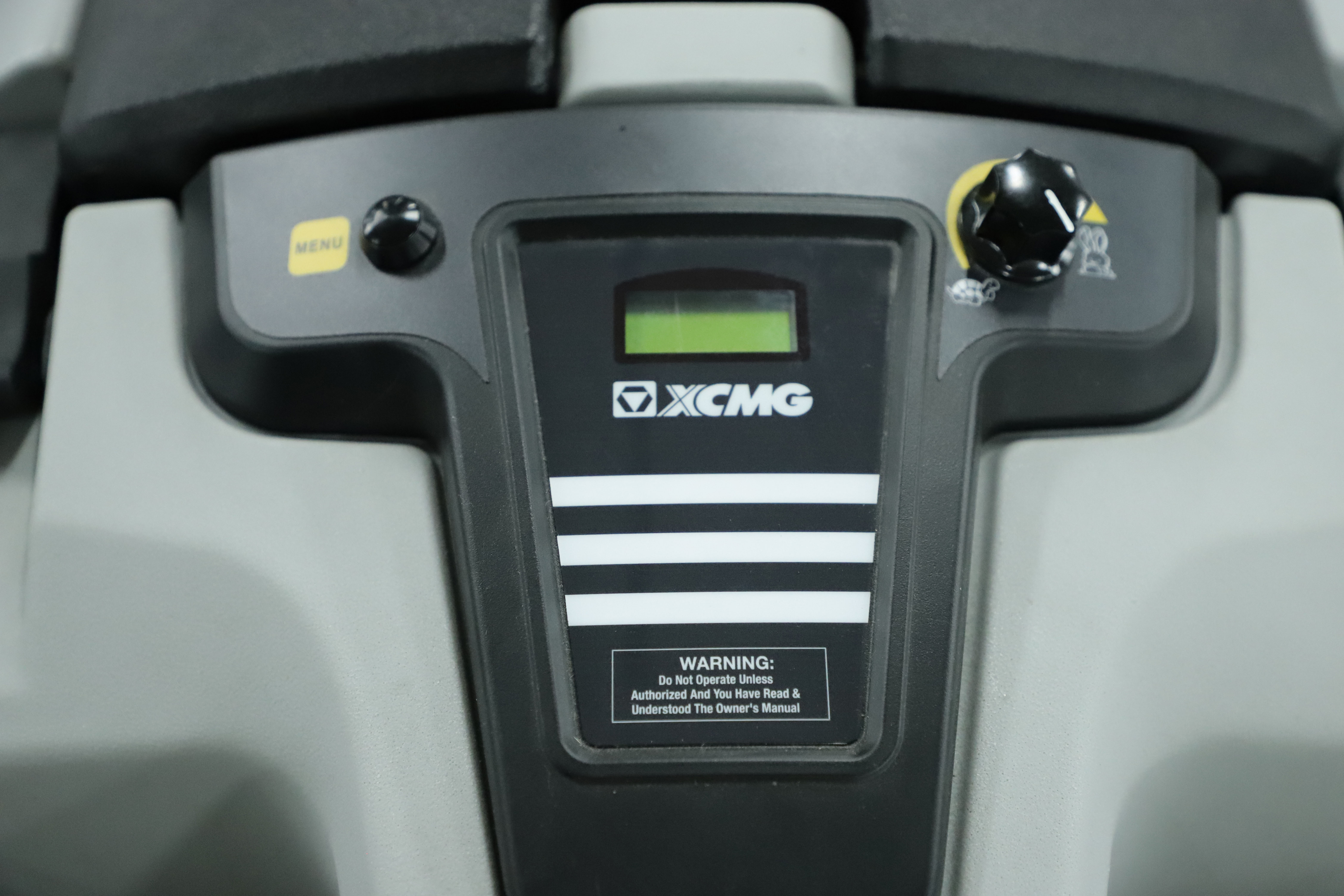 Walk-behind Scrubber Dryer