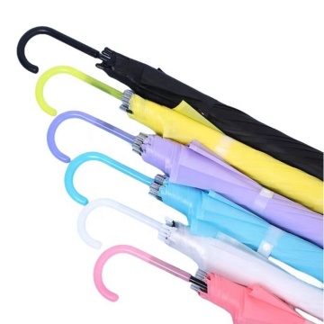 ร่มกันฝนกันน้ำที่มีสีสันโปร่งใส: อุปกรณ์เสริมการตั้งแคมป์สำหรับการป้องกันทุกสภาพอากาศ