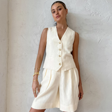 2024 Short di lino beige da donna Set: cinghi a gamba a vano a V e pieghe a gamba pieghettate