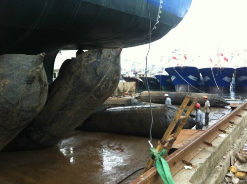 Salvage Marine Airbag for Ship Launching, Lifting, Upgrading / Rubber Ship Airbags