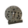 Adjustable angle hydraulic cylinder