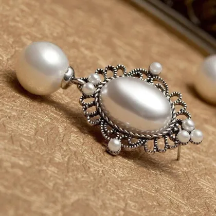 Costume Jewelry Vintage Pearl Earrings