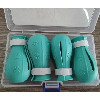 cat boots to prevent scratching