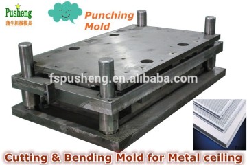 Long service time metal ceiling corner cutting mold