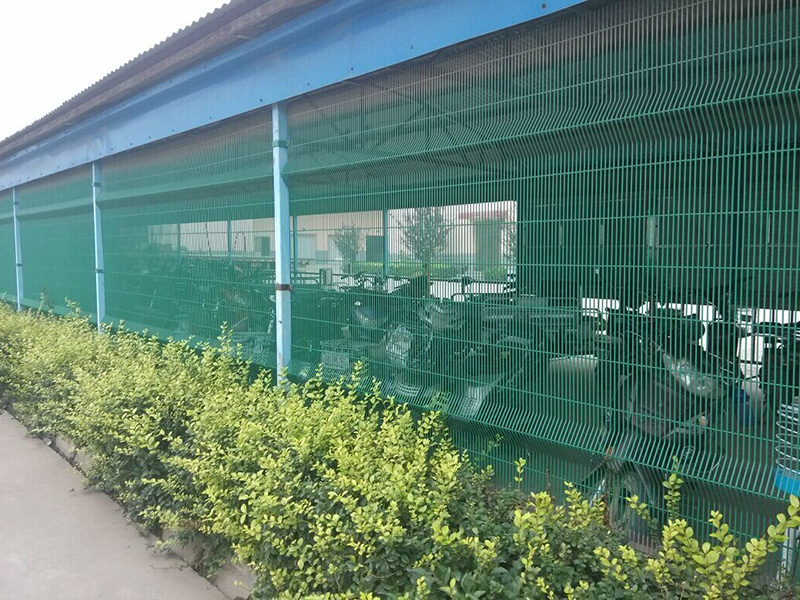 Hot dipped galvanized 358 security fence