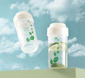 Travel sports gym bottle shaking cup