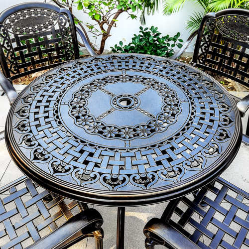Outdoor cast aluminum table and chair sets