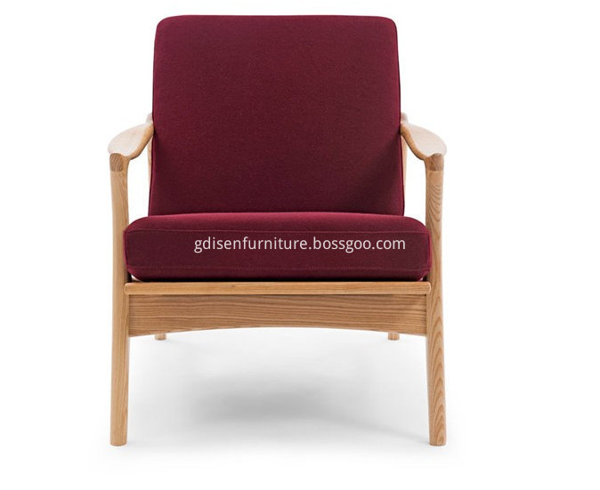 Wood frame chair 